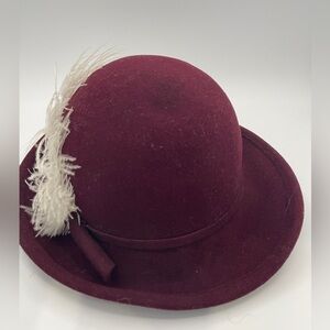 Vintage Chelton 100% Wool Hat with Ostrich Feather Detail Burgundy Sz 7 Derby